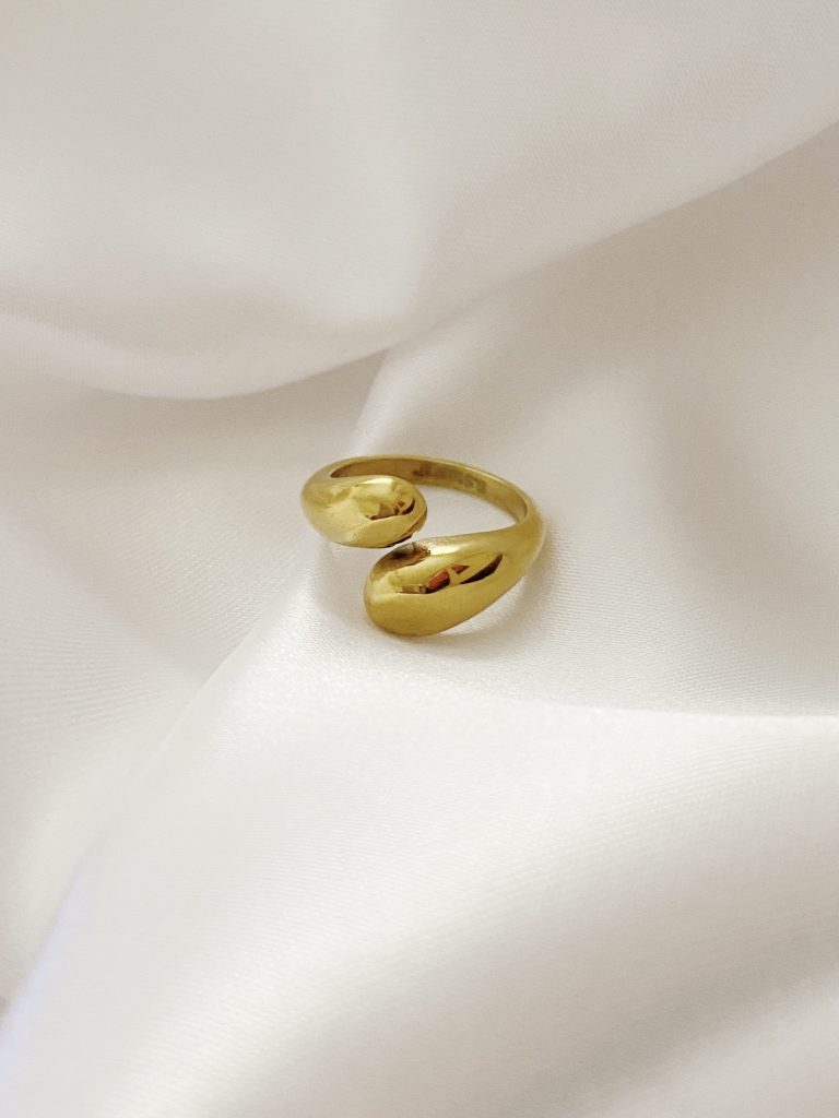 99A8E888-092D-4E43-804B-94C0EE2C3E9A